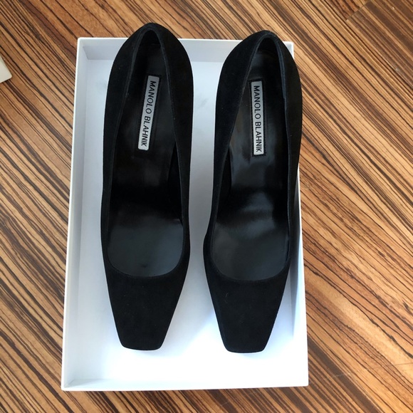 Manolo Blahnik black Suede Pumps size 38 - Picture 3 of 3